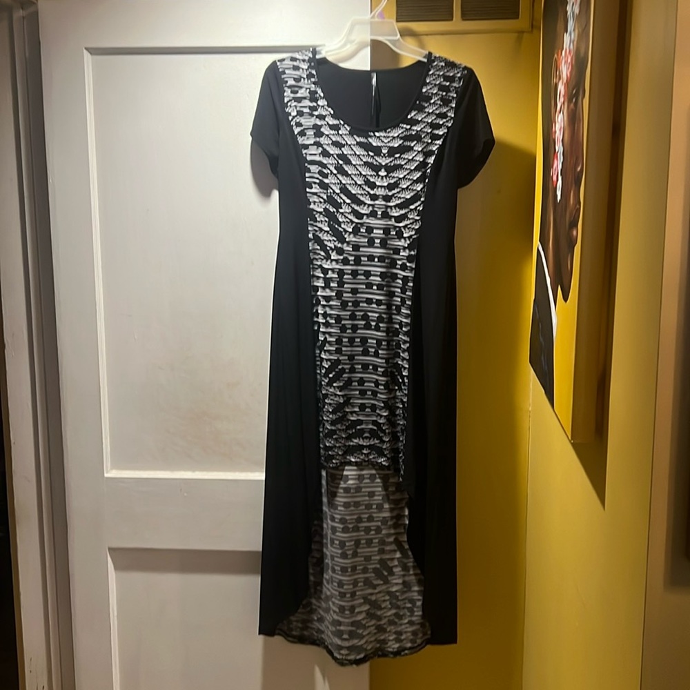 Marc Andrews, size 14, black and white hi/ low maxi, peek a boo opening in back